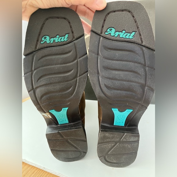 Ariat Women’s Western Boots, “Delilah”, Size 10B Medium, Toasted Brown, NWT - Picture 2 of 6